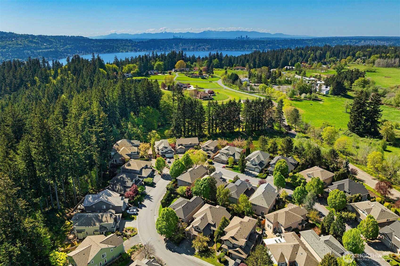 3517 211th Pl SE , Sammamish, WA 98075