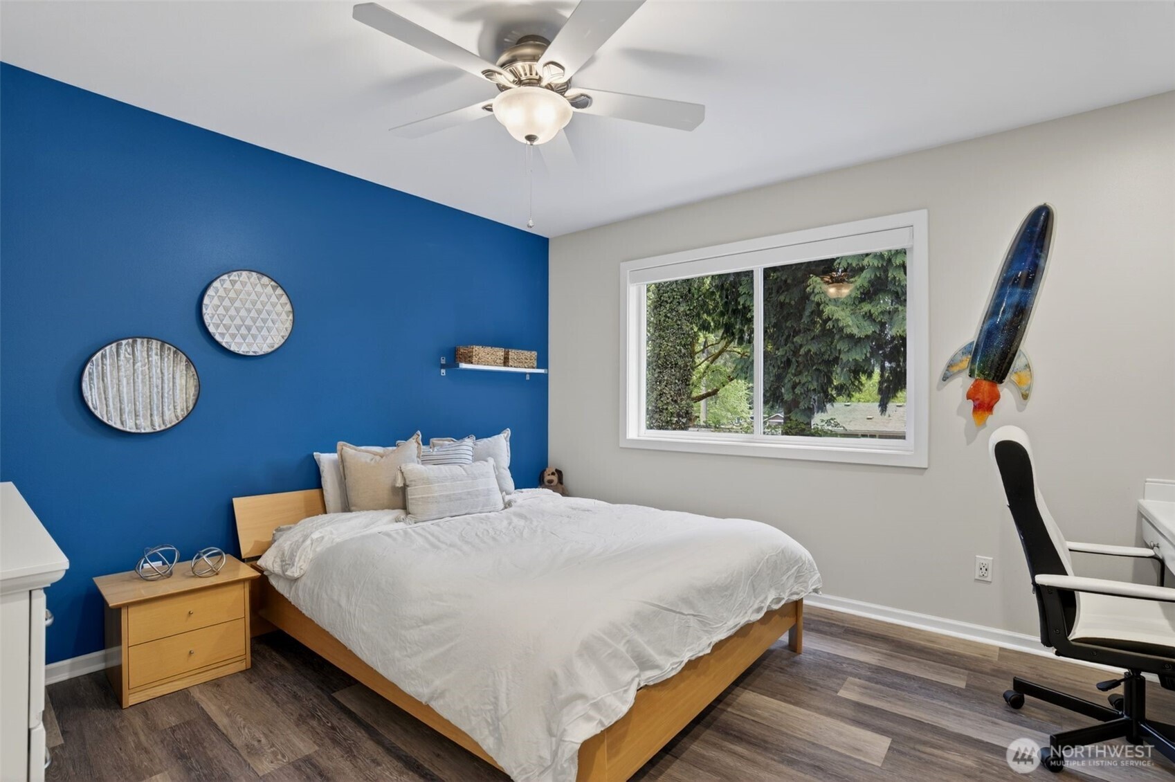 11419 NE 100th Street , Kirkland, WA 98033