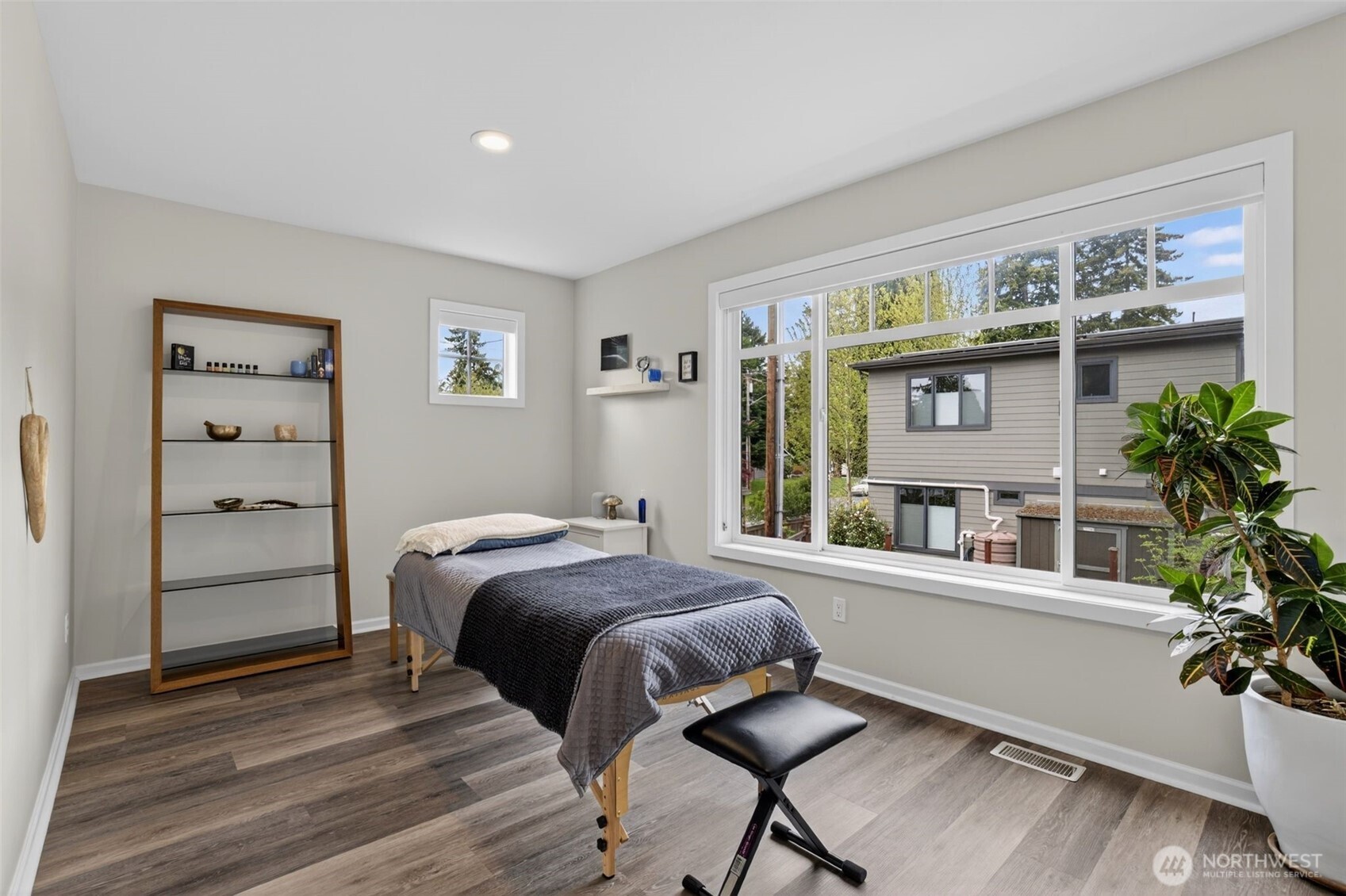 11419 NE 100th Street , Kirkland, WA 98033