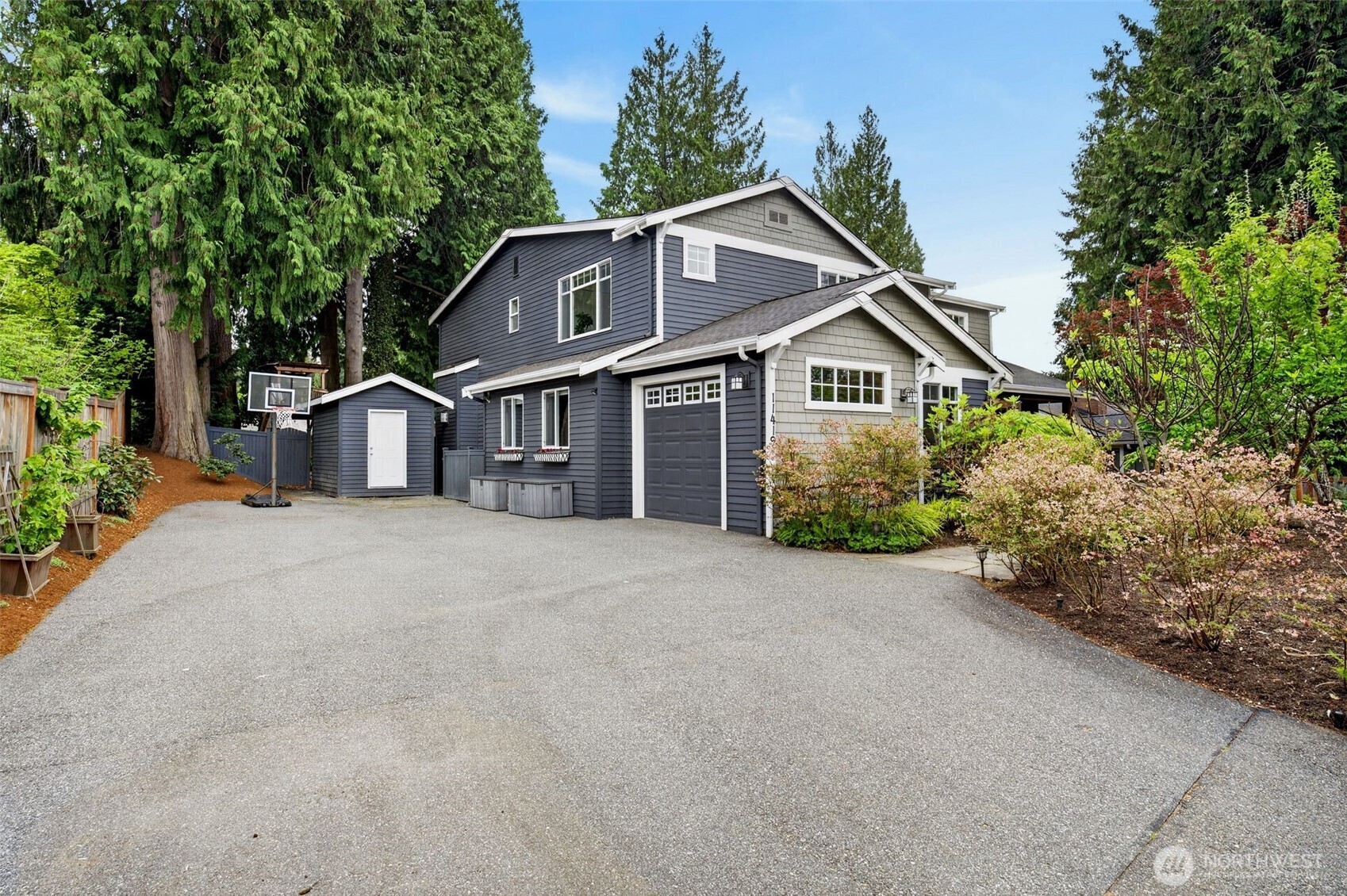 11419 NE 100th Street , Kirkland, WA 98033