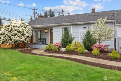 221 Tamarack Avenue , Everett, WA 98203