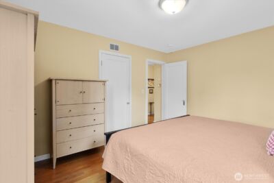 221 Tamarack Avenue , Everett, WA 98203 - Photo 16