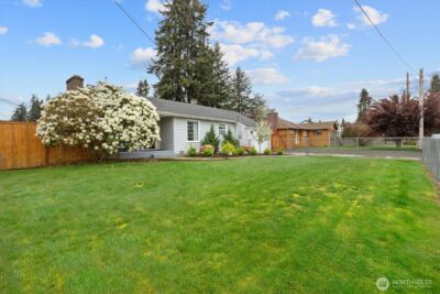 221 Tamarack Avenue , Everett, WA 98203 - Photo 2
