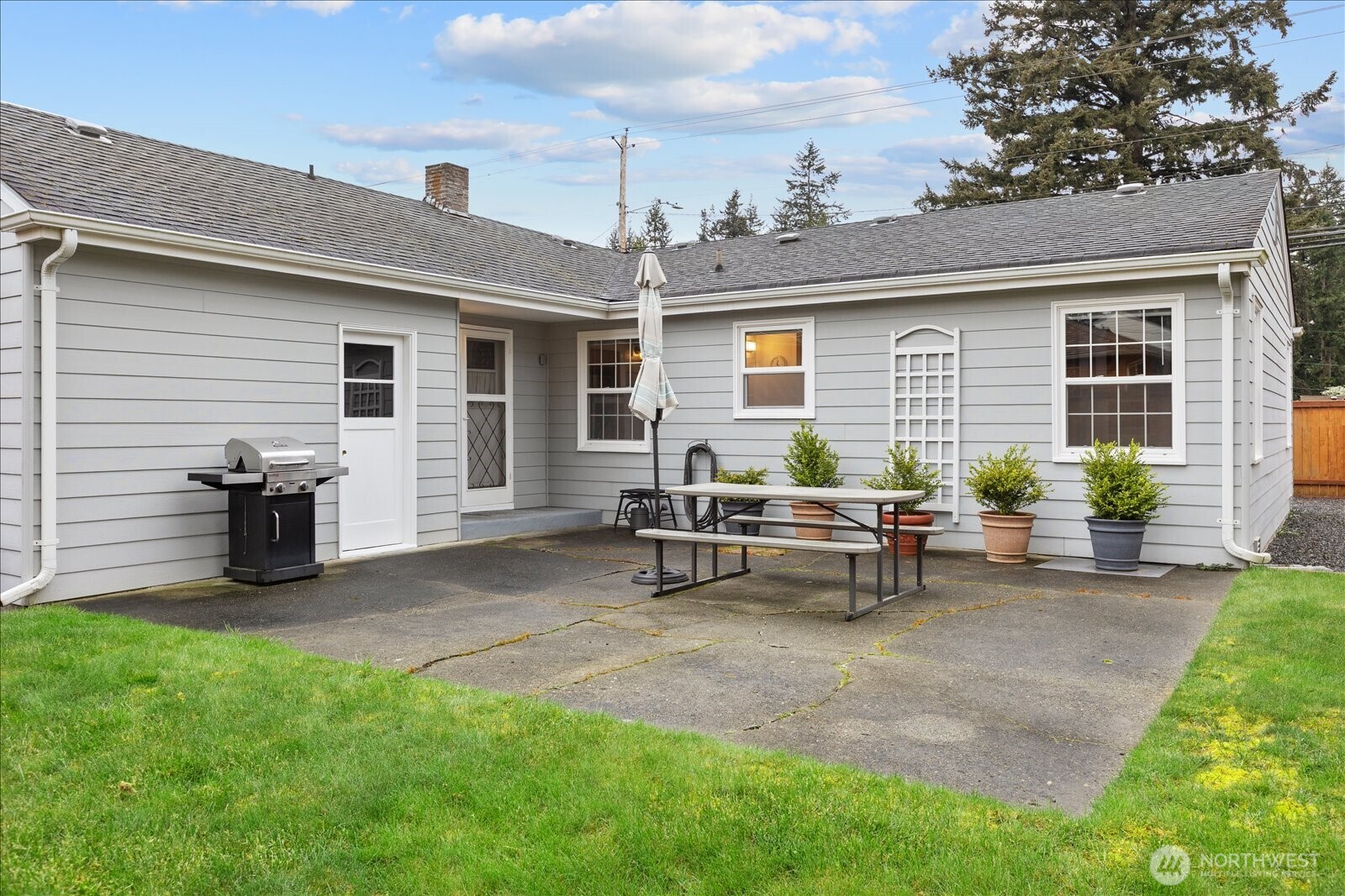 221 Tamarack Avenue , Everett, WA 98203
