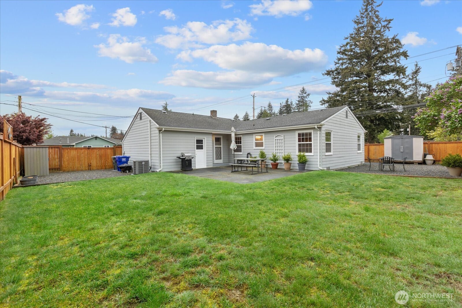 221 Tamarack Avenue , Everett, WA 98203