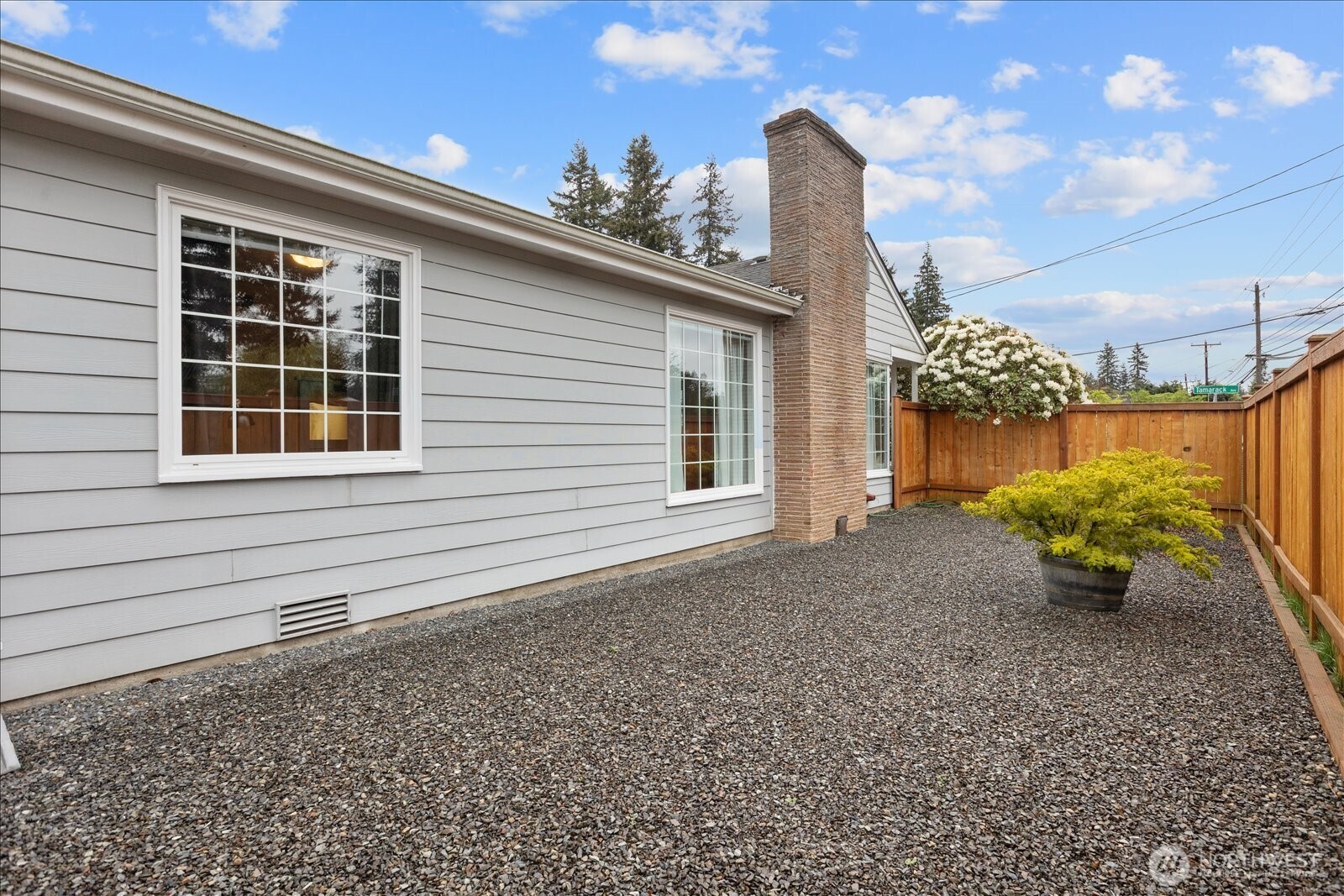 221 Tamarack Avenue , Everett, WA 98203