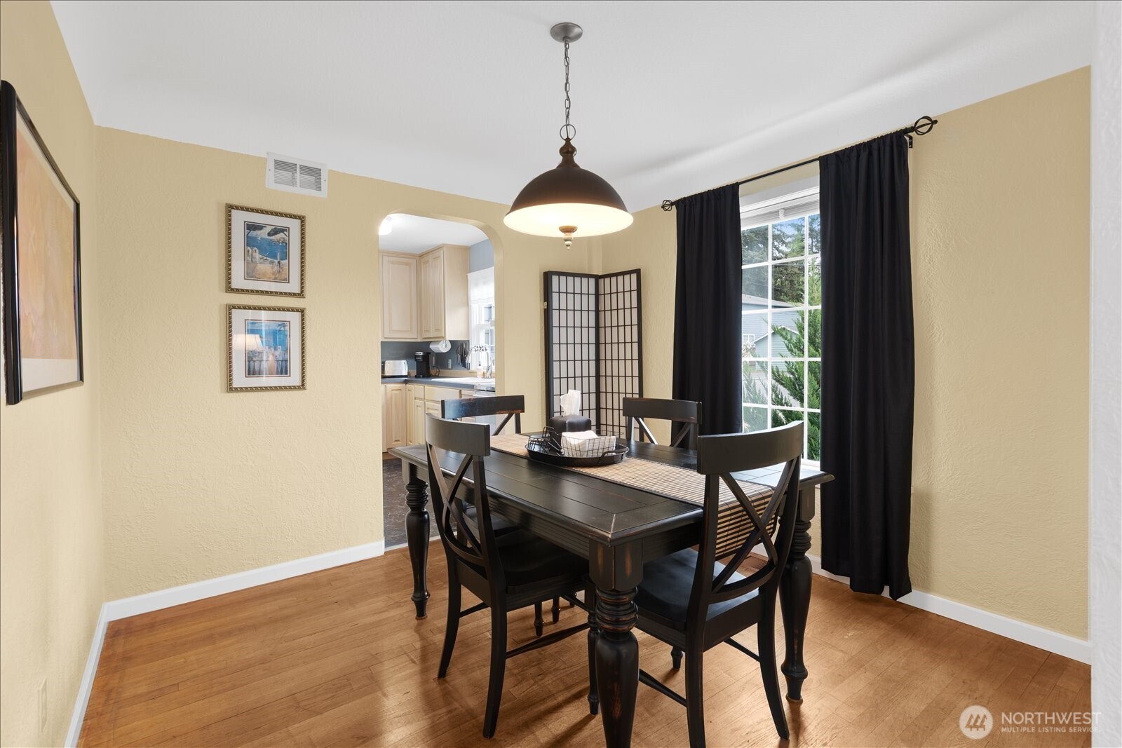 221 Tamarack Avenue , Everett, WA 98203