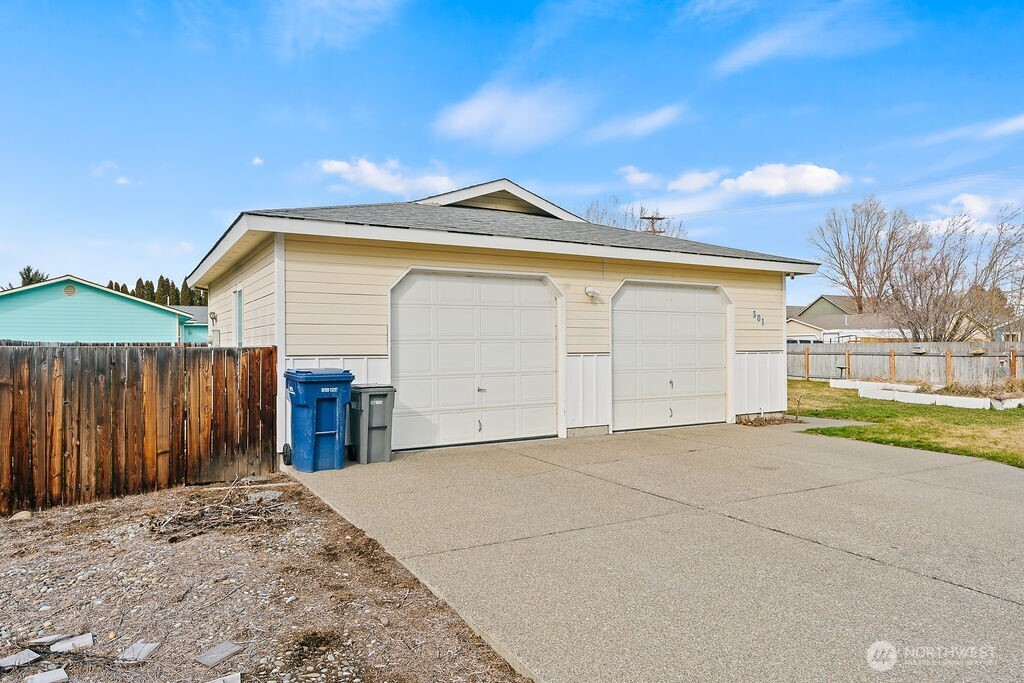 301 W Helena Avenue , Ellensburg, WA 98926