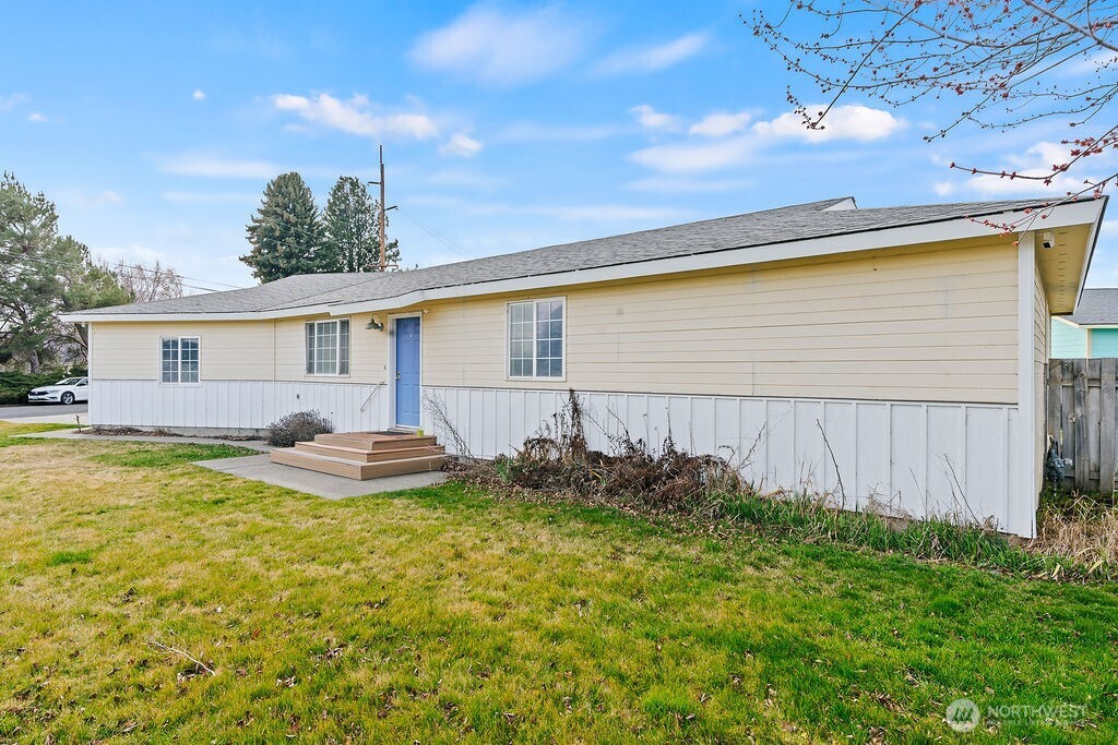 301 W Helena Avenue , Ellensburg, WA 98926