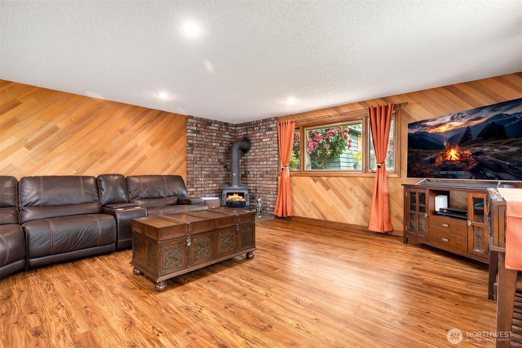 4919 Dogwood Drive , Everett, WA 98203