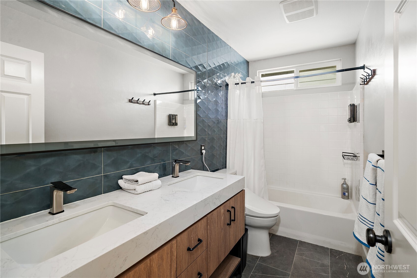 4804 Hartford Way , Mukilteo, WA 98275