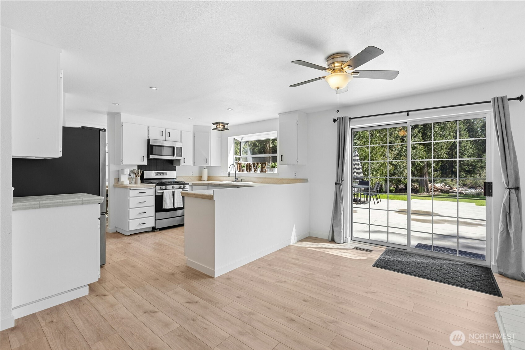 24424 249th Avenue SE, Maple Valley, WA 98038