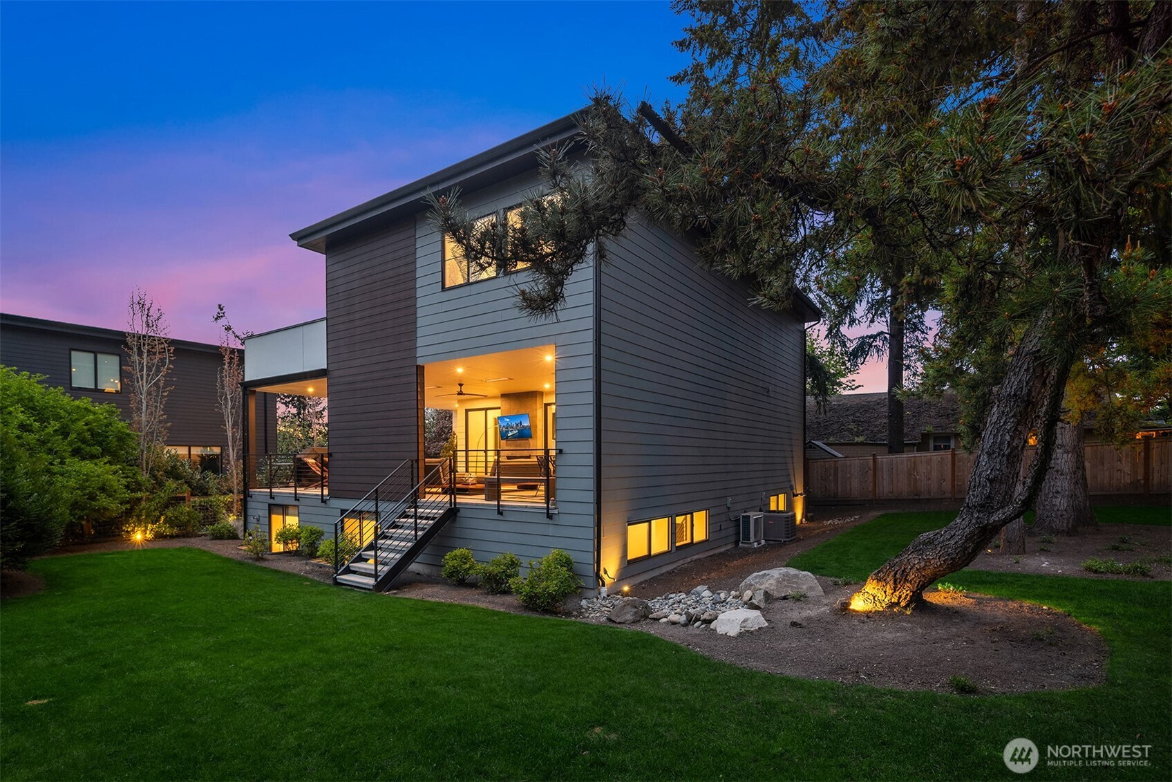 7826 115th Place NE, Kirkland, WA 98033