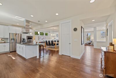 23331 SE 4th Place , Sammamish, WA 98074-7370 - Photo 15