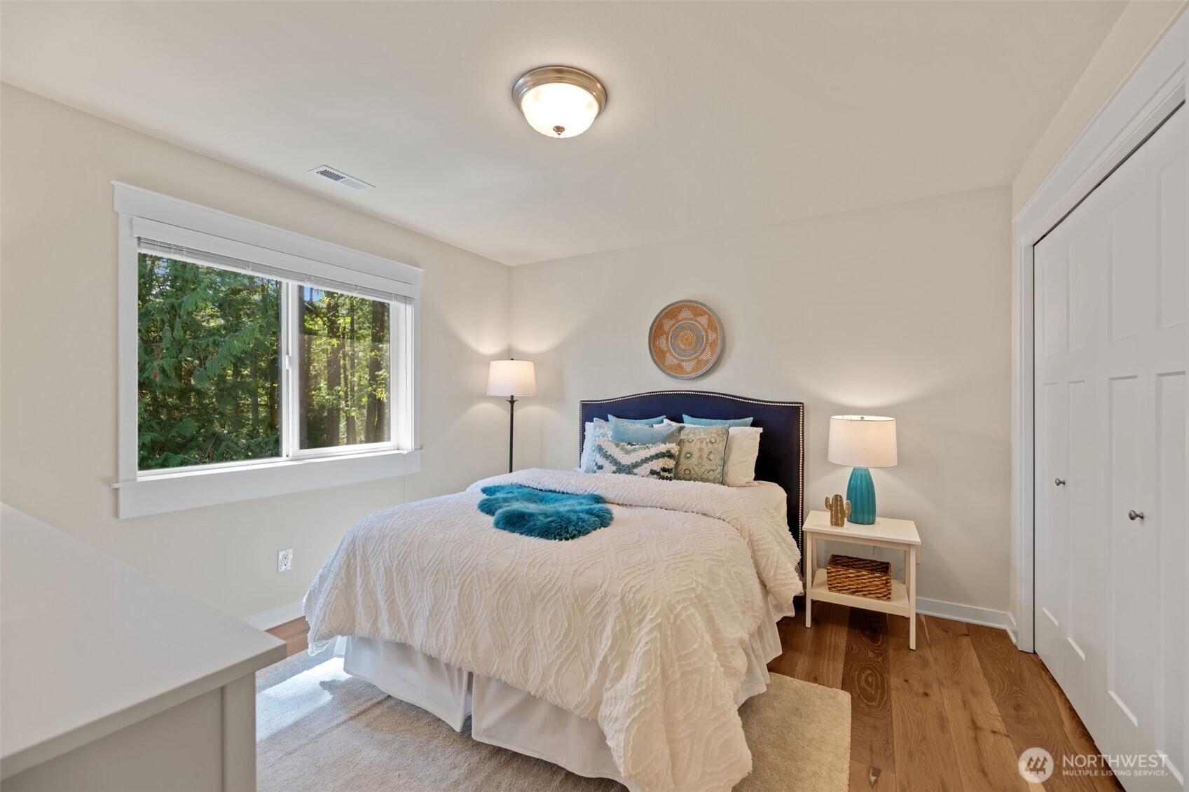 23331 SE 4th Place , Sammamish, WA 98074-7370
