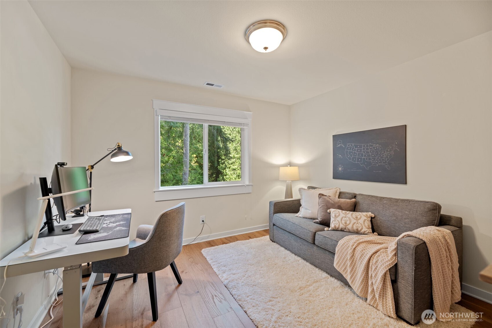 23331 SE 4th Place , Sammamish, WA 98074-7370