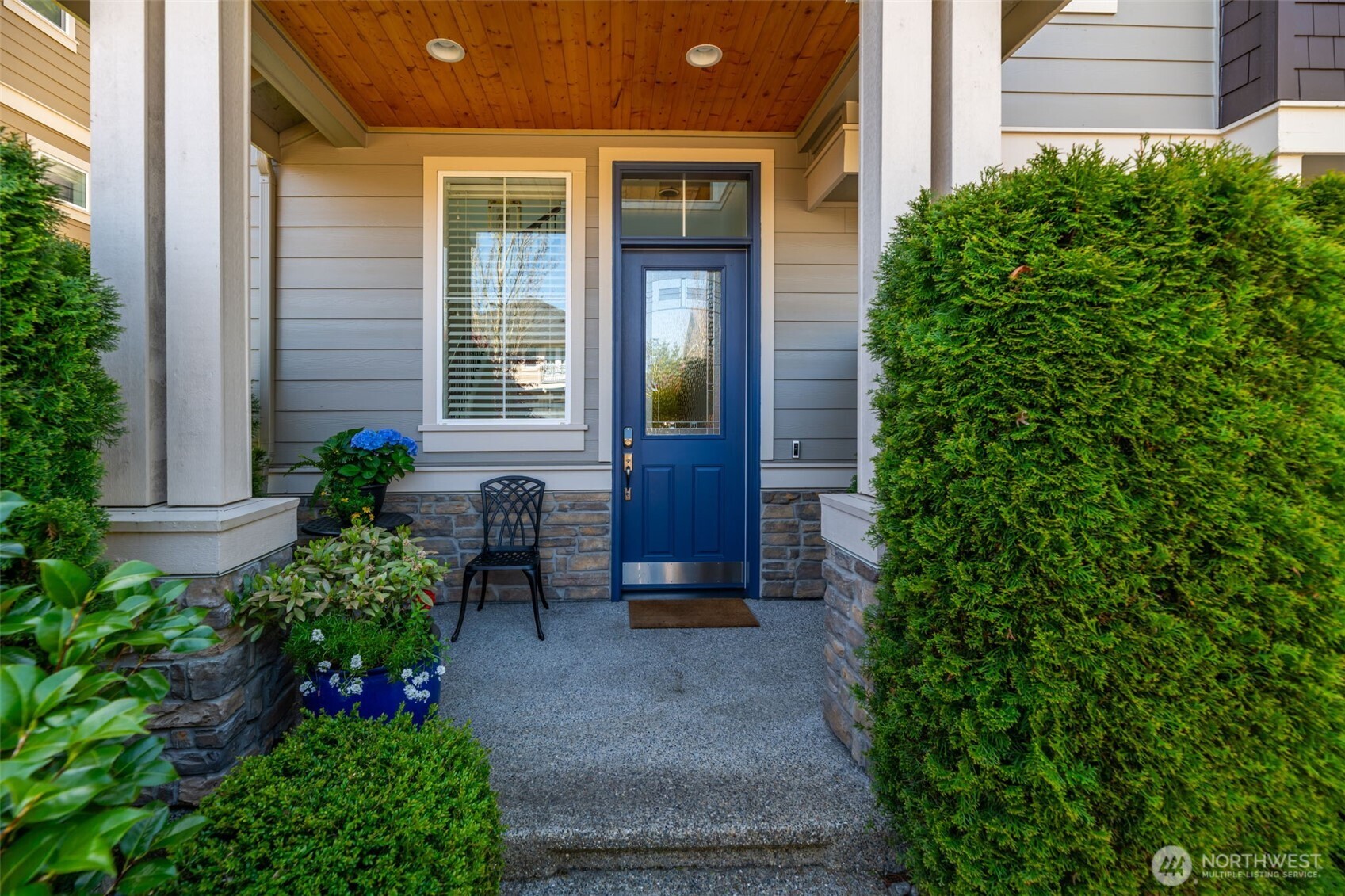 23331 SE 4th Place , Sammamish, WA 98074-7370