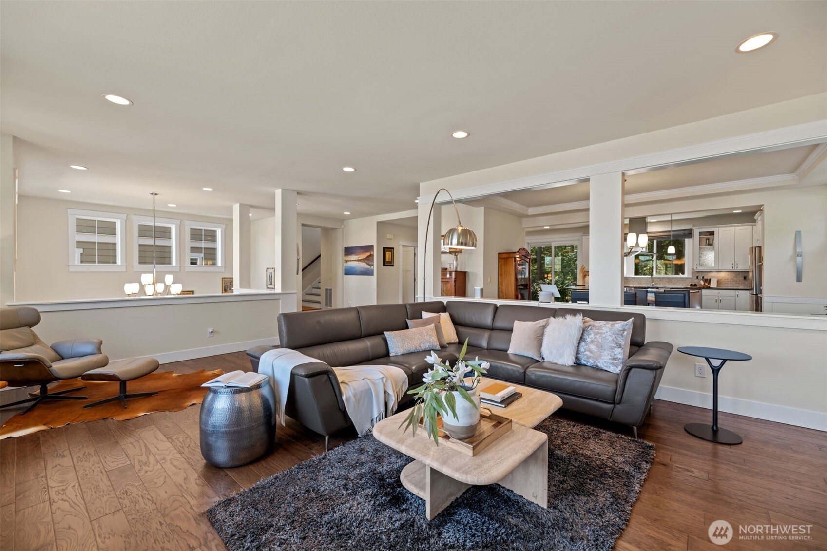 23331 SE 4th Place , Sammamish, WA 98074-7370