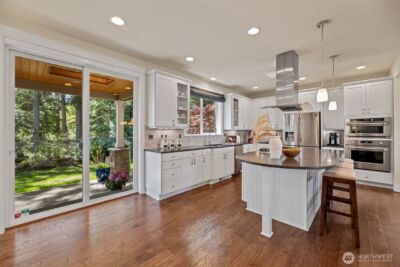 23331 SE 4th Place , Sammamish, WA 98074-7370 - Photo 10