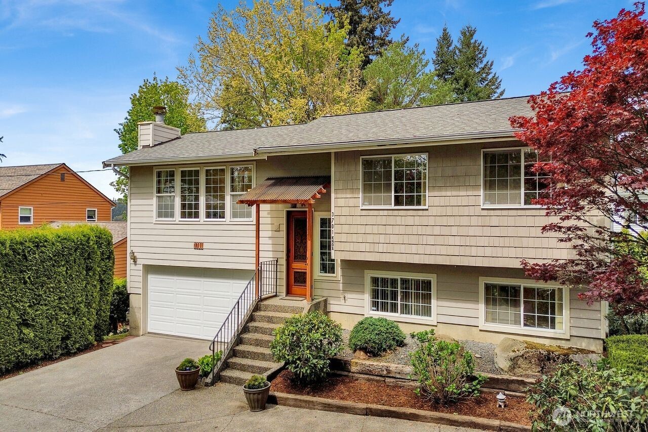 3701 Knox Avenue , Bellingham, WA 98229