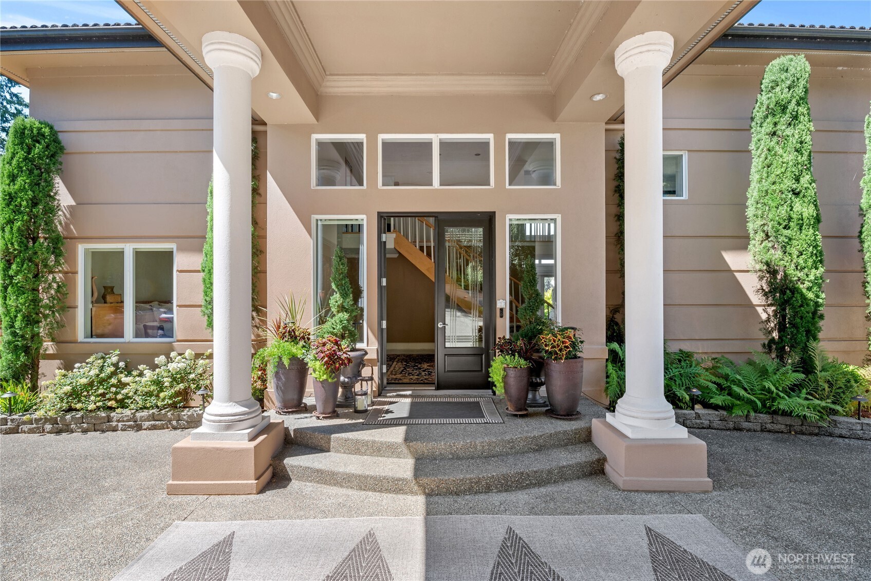 1303 Lakehurst Drive , Bremerton, WA 98312