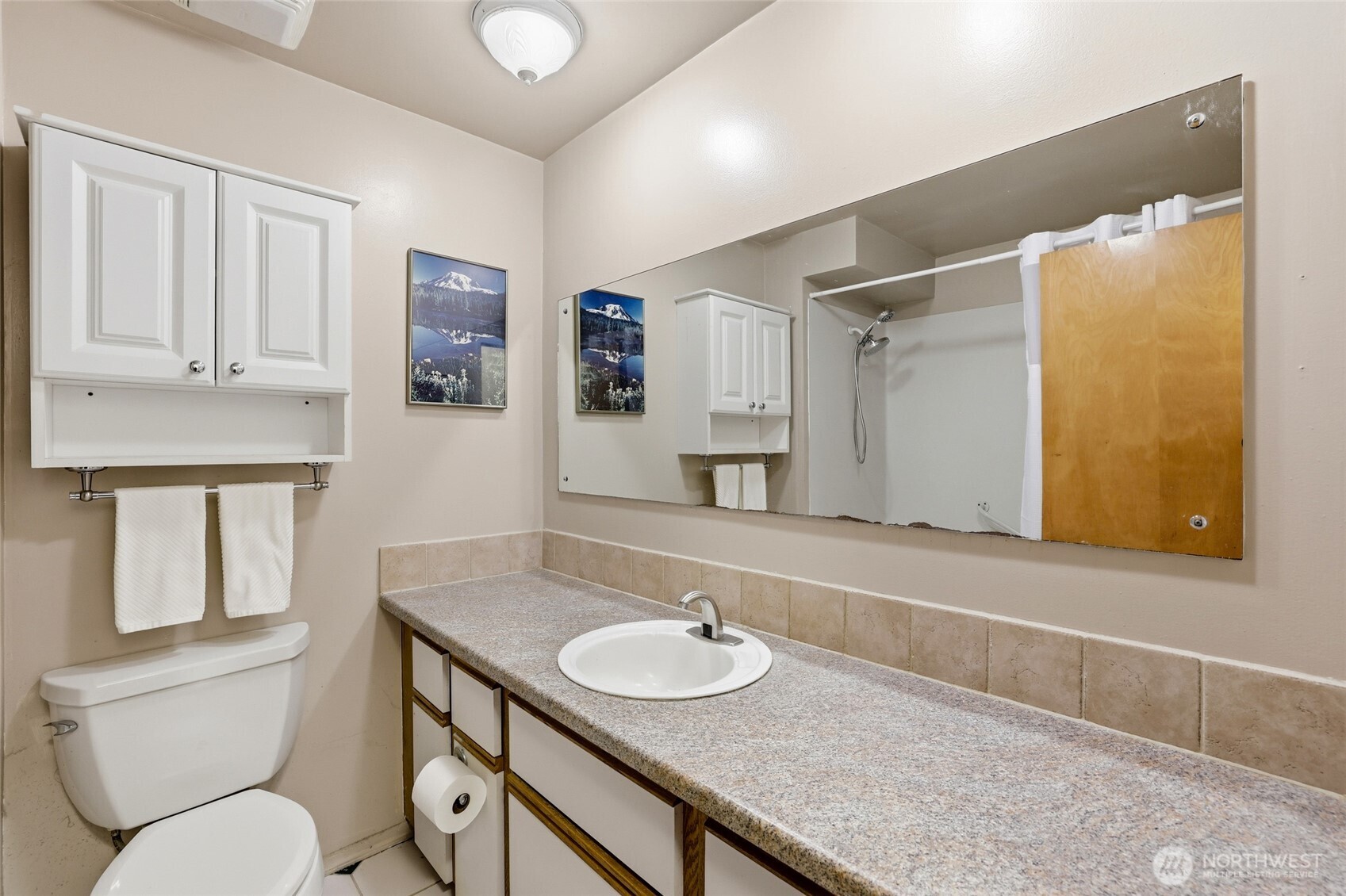 23105 20th Avenue S, Des Moines, WA 98198