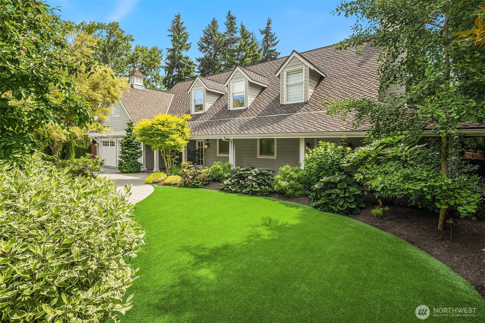 2042 77th Avenue NE, Medina, WA 98039