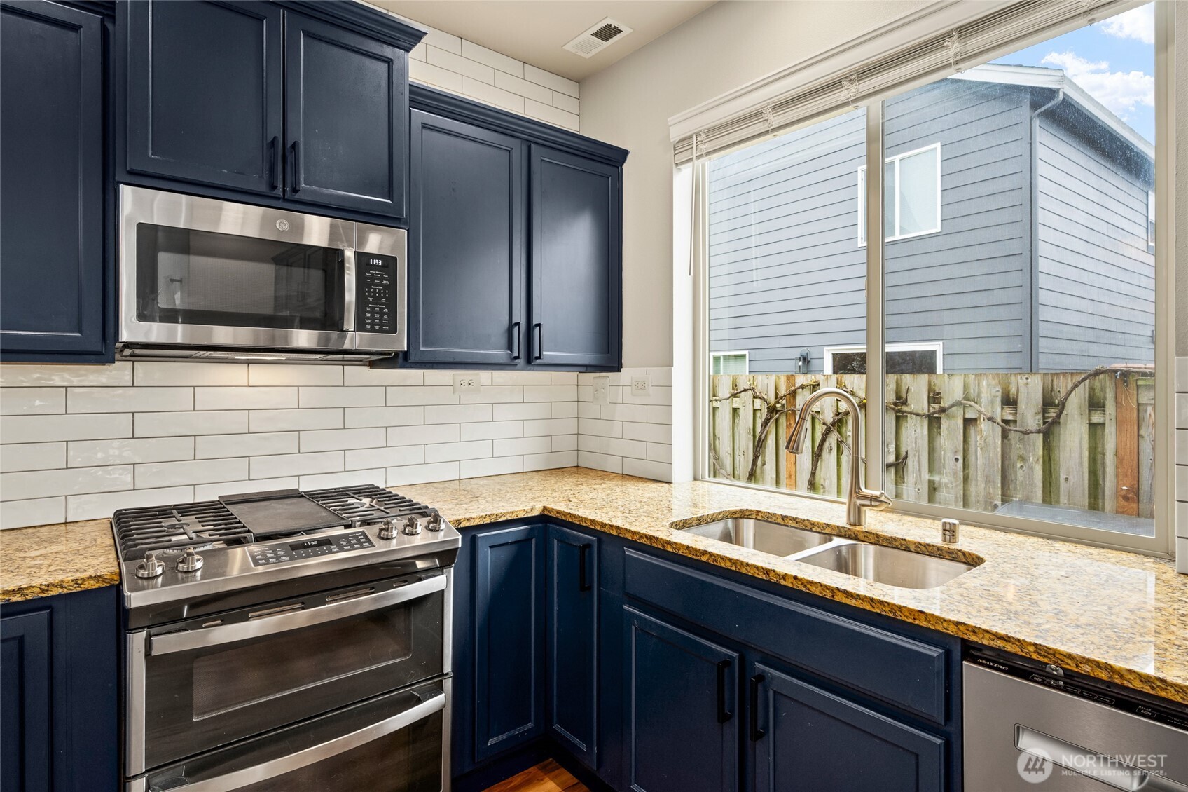 10045 1st Street NE, Lake Stevens, WA 98258