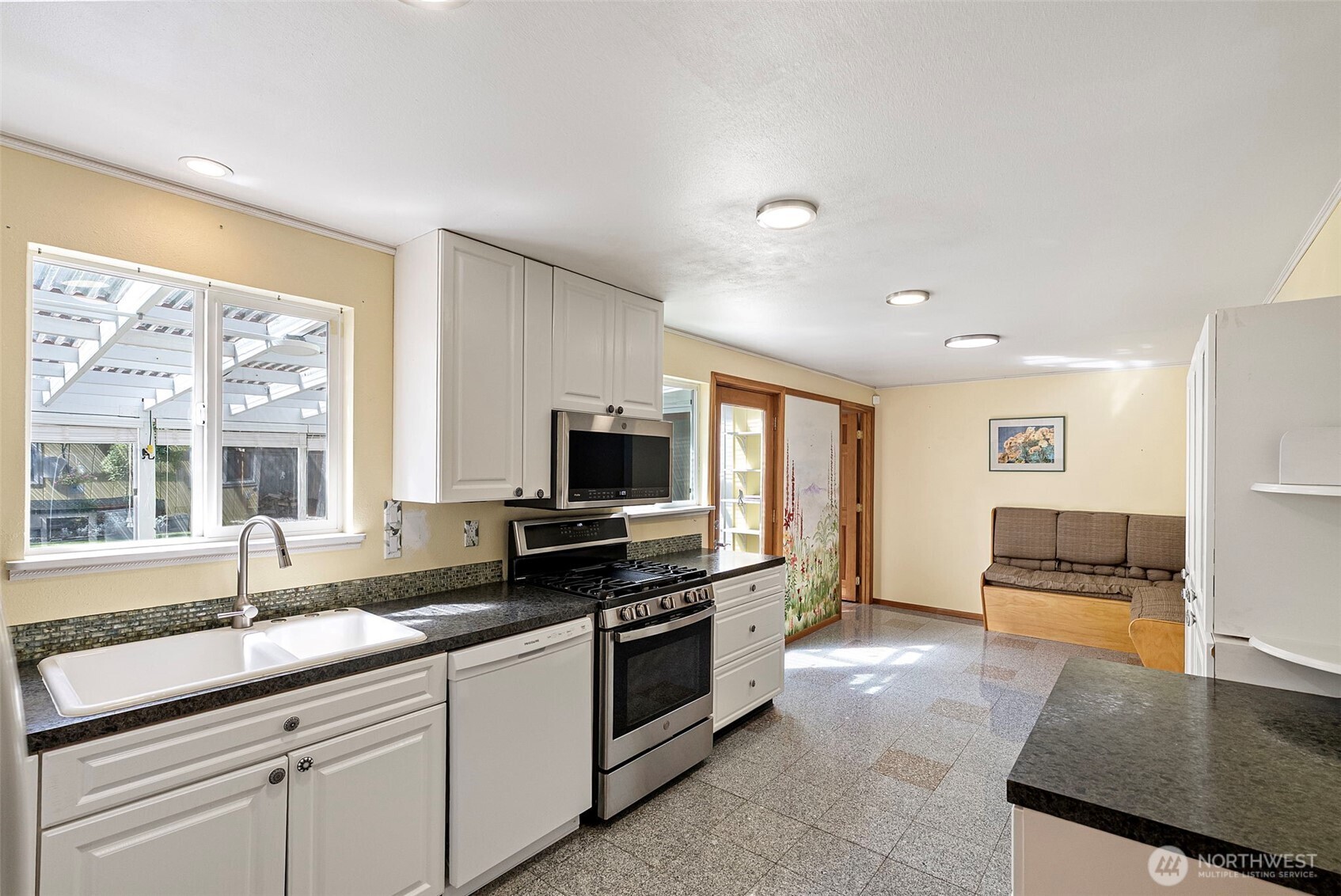 5502 N 42nd Street , Tacoma, WA 98407