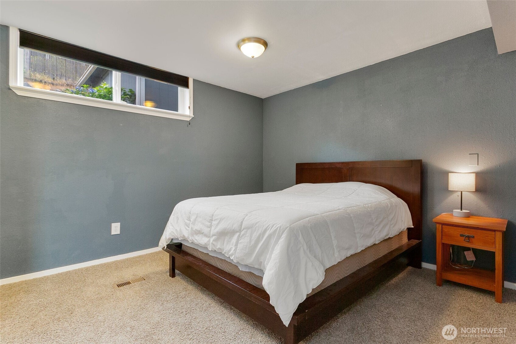 5539 Frances Avenue NE, Tacoma, WA 98422-1422