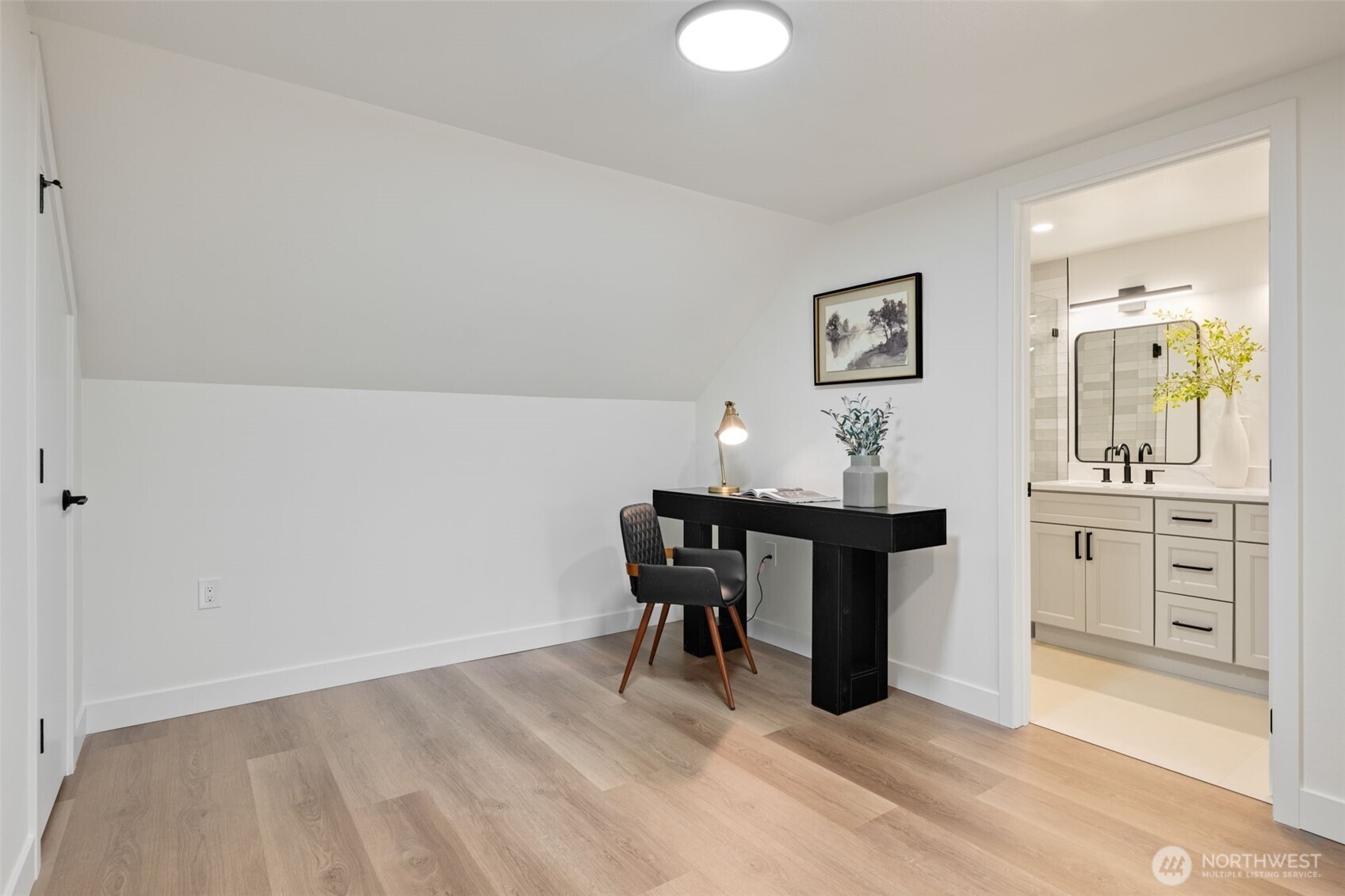 8711 28th Avenue NW, Seattle, WA 98117