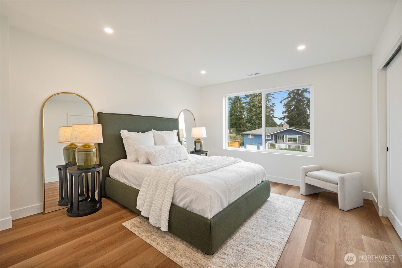 8711 28th Avenue NW, Seattle, WA 98117