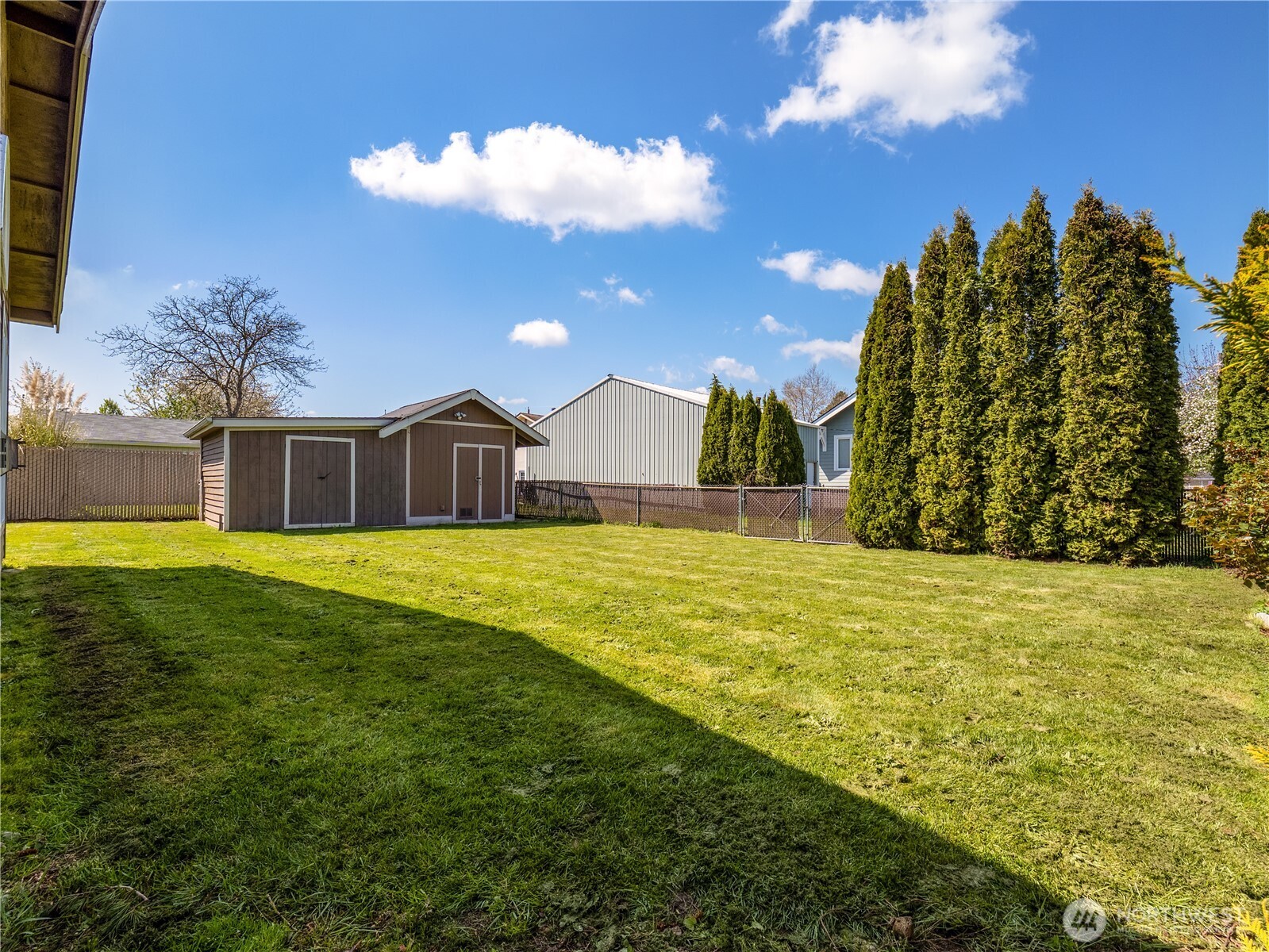 247 S D St , Buckley, WA 98321
