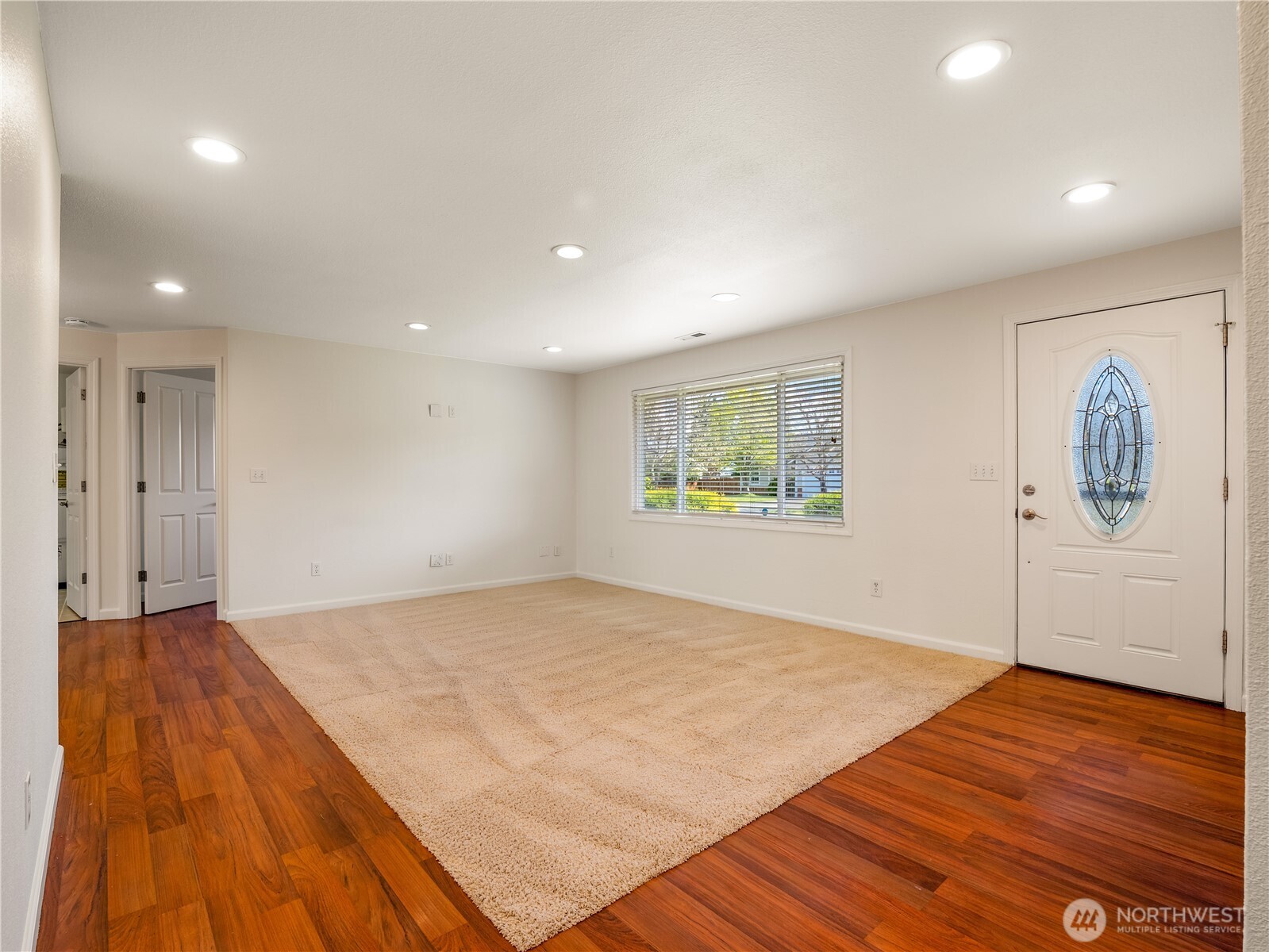 247 S D St , Buckley, WA 98321