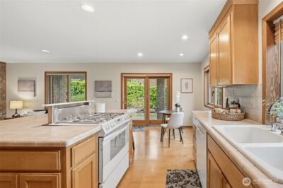 7810 175th Street SW, Edmonds, WA 98026 - Photo 9