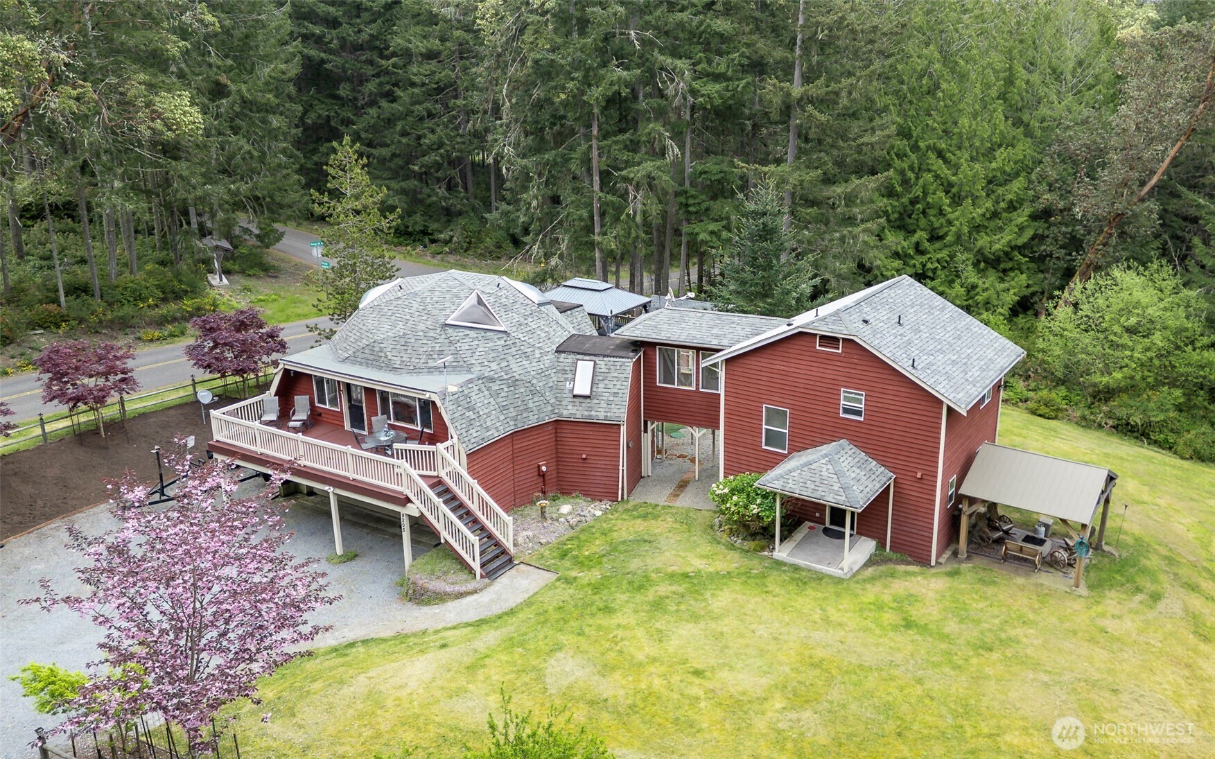 9203 Kootenai Drive , Anderson Island, WA 98303