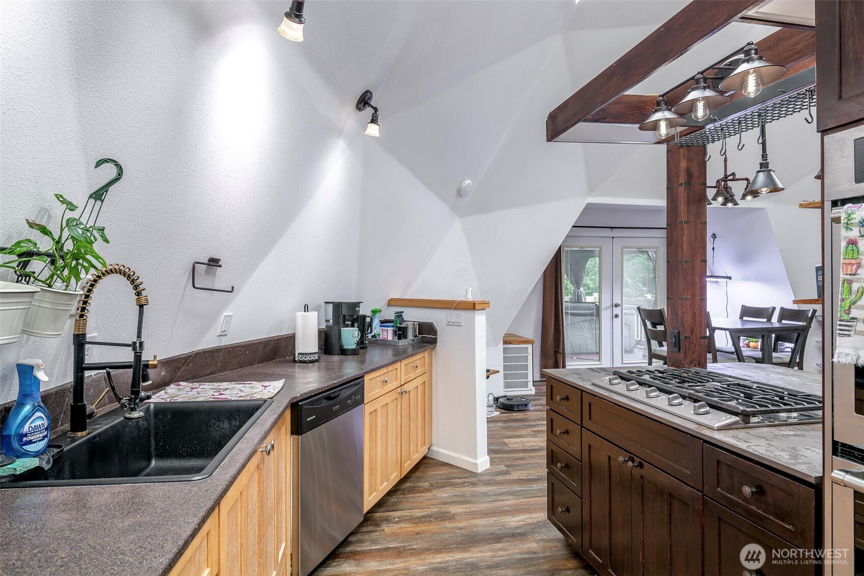 9203 Kootenai Drive , Anderson Island, WA 98303