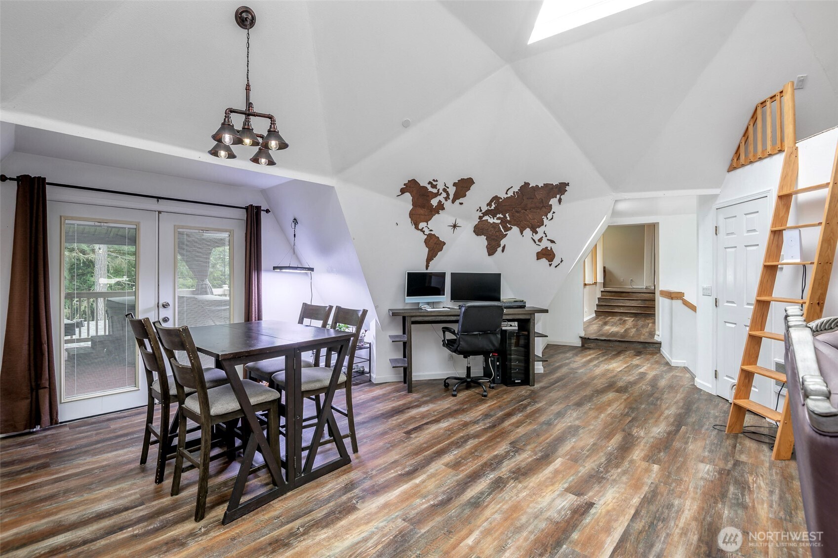 9203 Kootenai Drive , Anderson Island, WA 98303