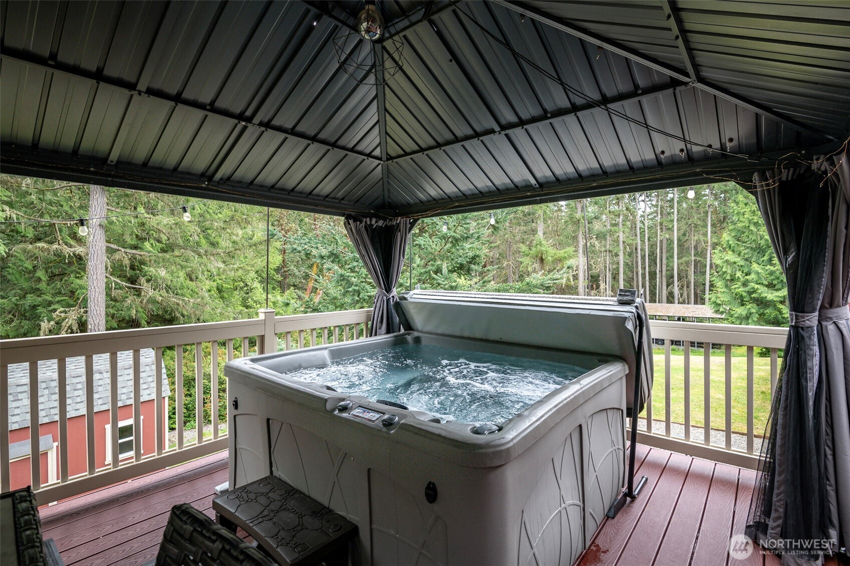 9203 Kootenai Drive , Anderson Island, WA 98303