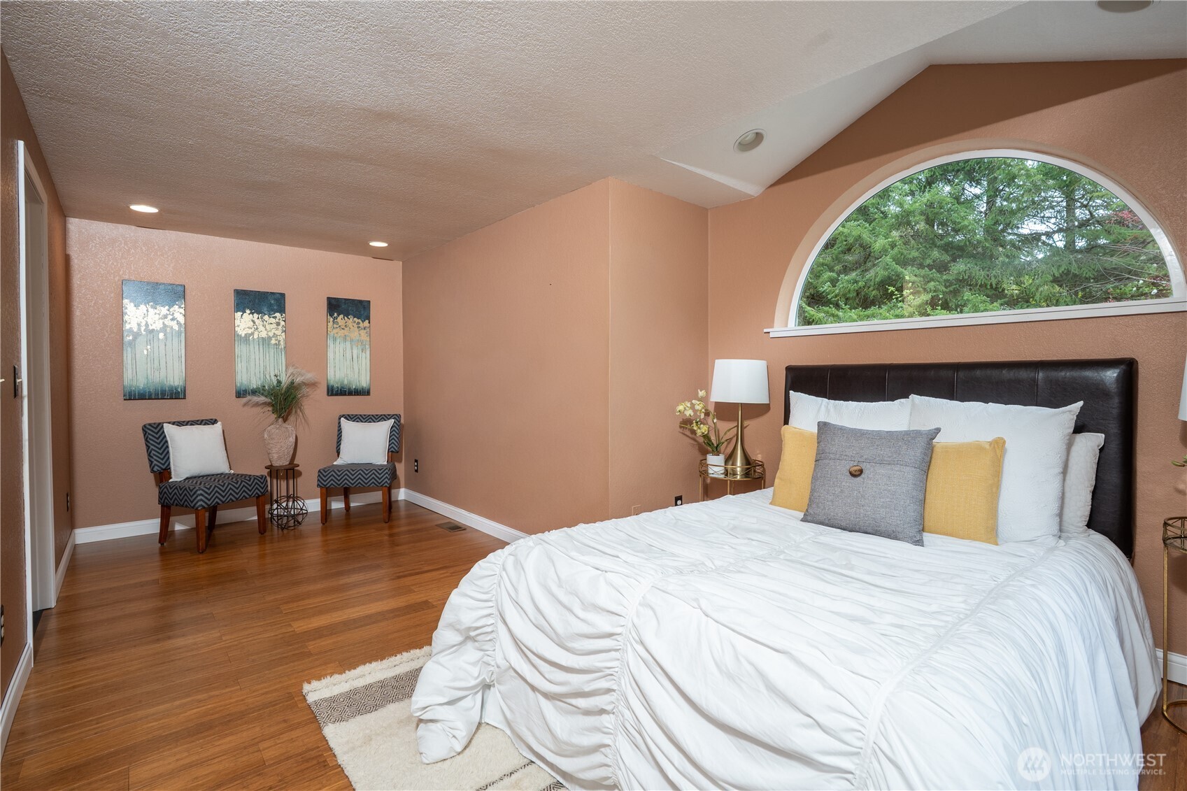 5026 Foxhall Drive NE, Olympia, WA 98516