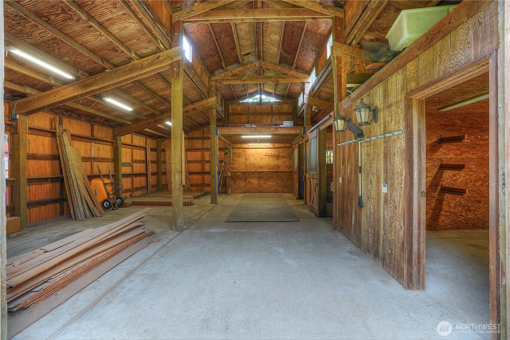 5026 Foxhall Drive NE, Olympia, WA 98516