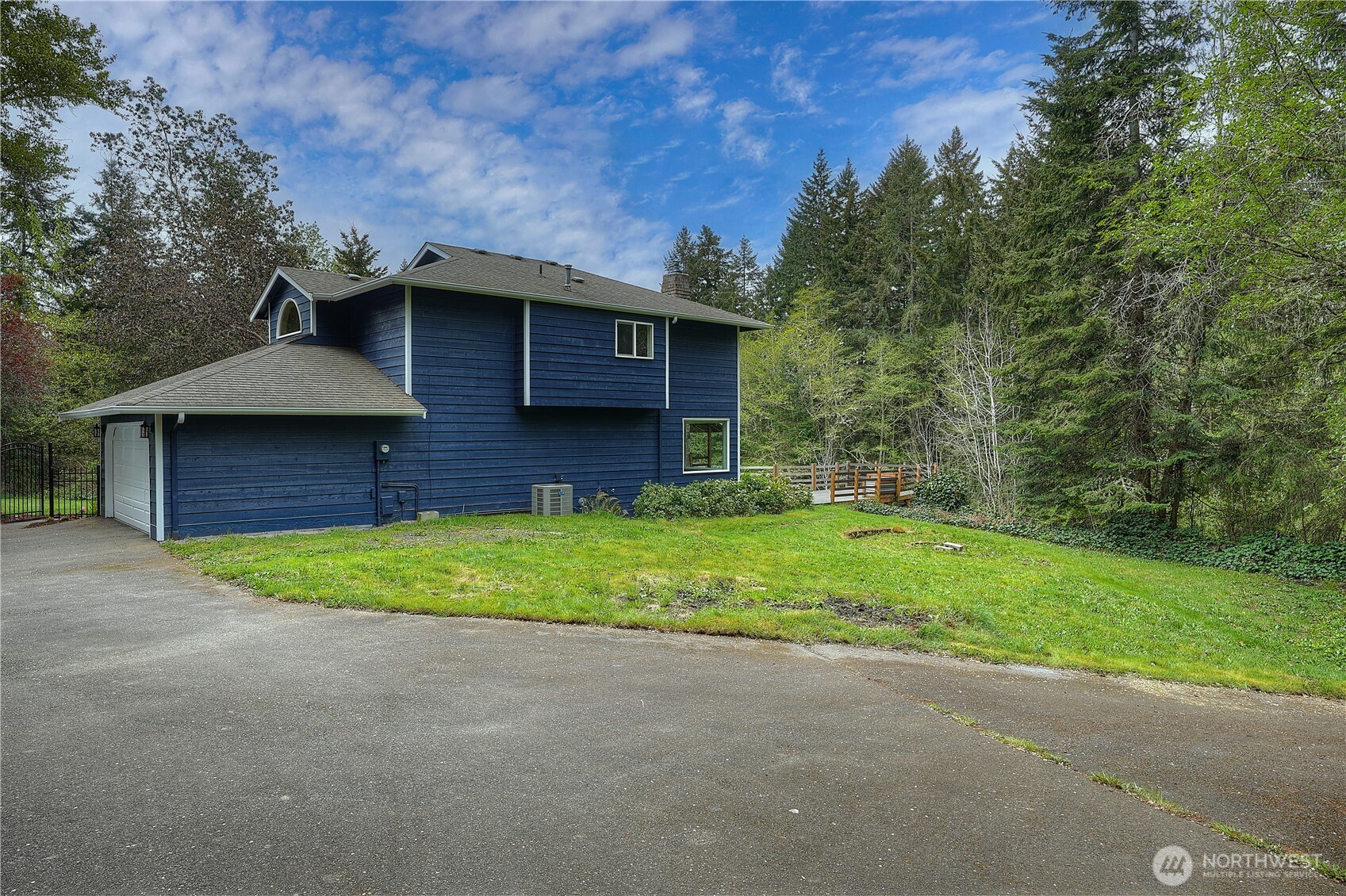 5026 Foxhall Drive NE, Olympia, WA 98516