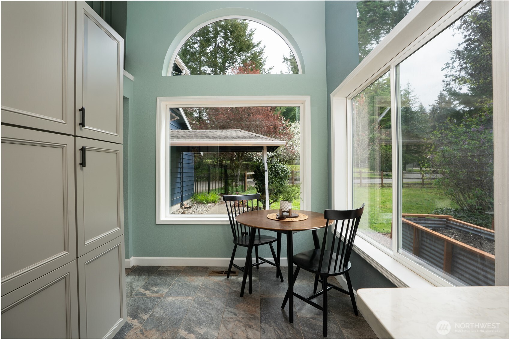 5026 Foxhall Drive NE, Olympia, WA 98516