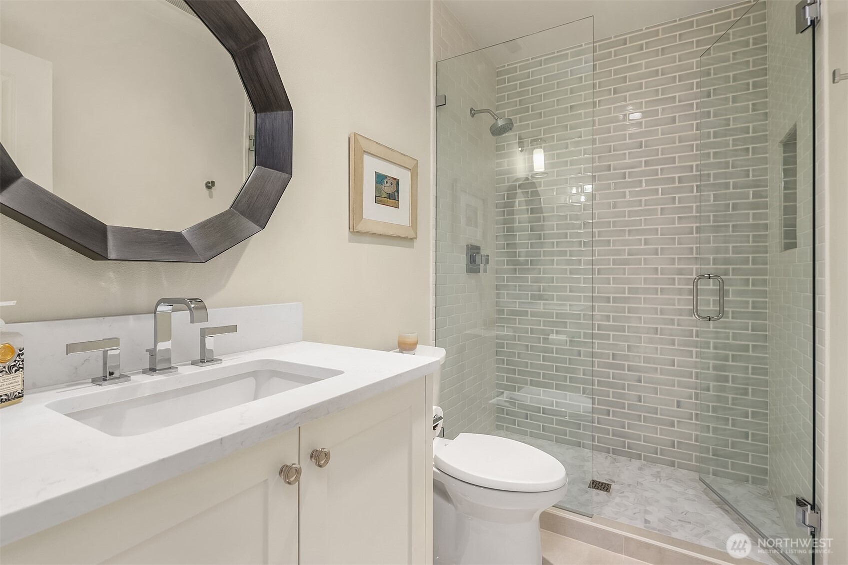 8105 Overlake Drive W, Medina, WA 98039