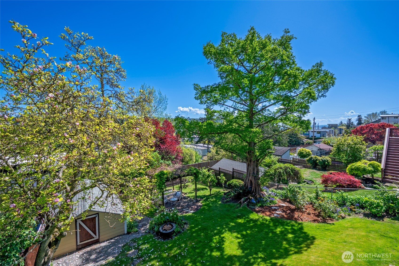 2822 23rd Avenue W, Seattle, WA 98199