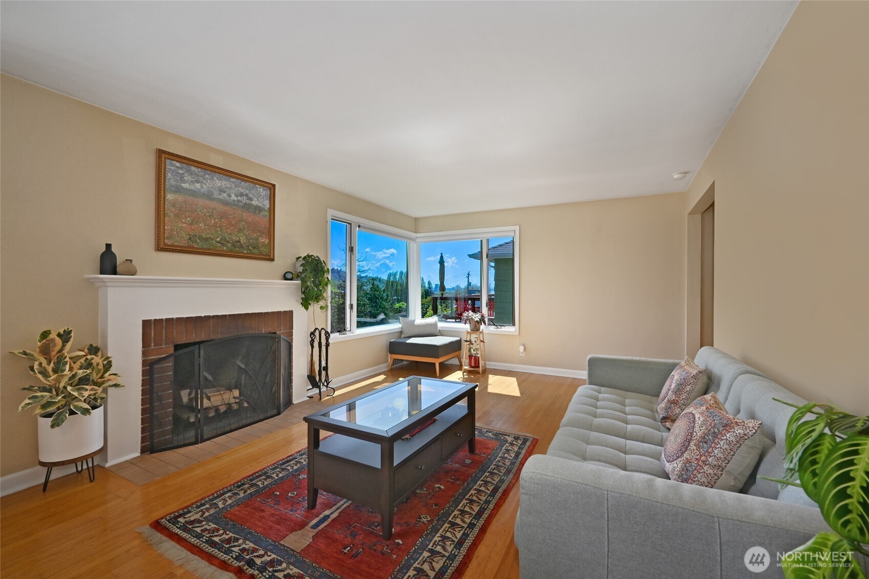 2822 23rd Avenue W, Seattle, WA 98199