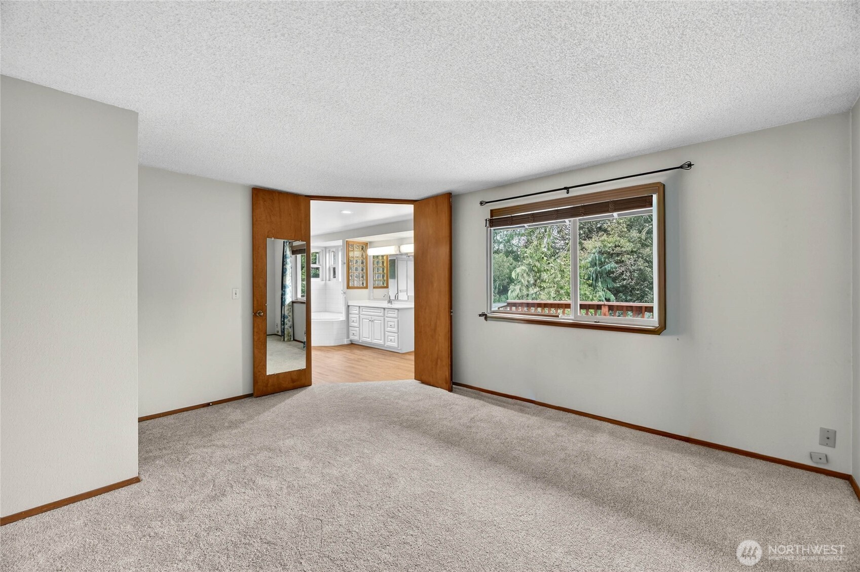 13459 SE 250th Court , Kent, WA 98042
