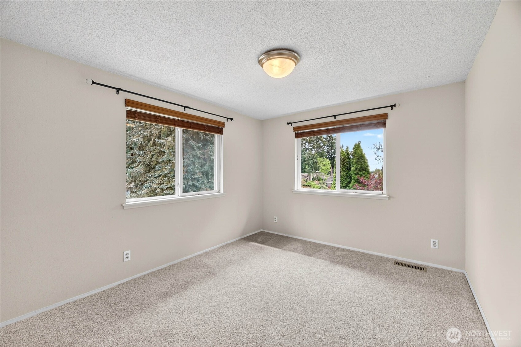 13459 SE 250th Court , Kent, WA 98042