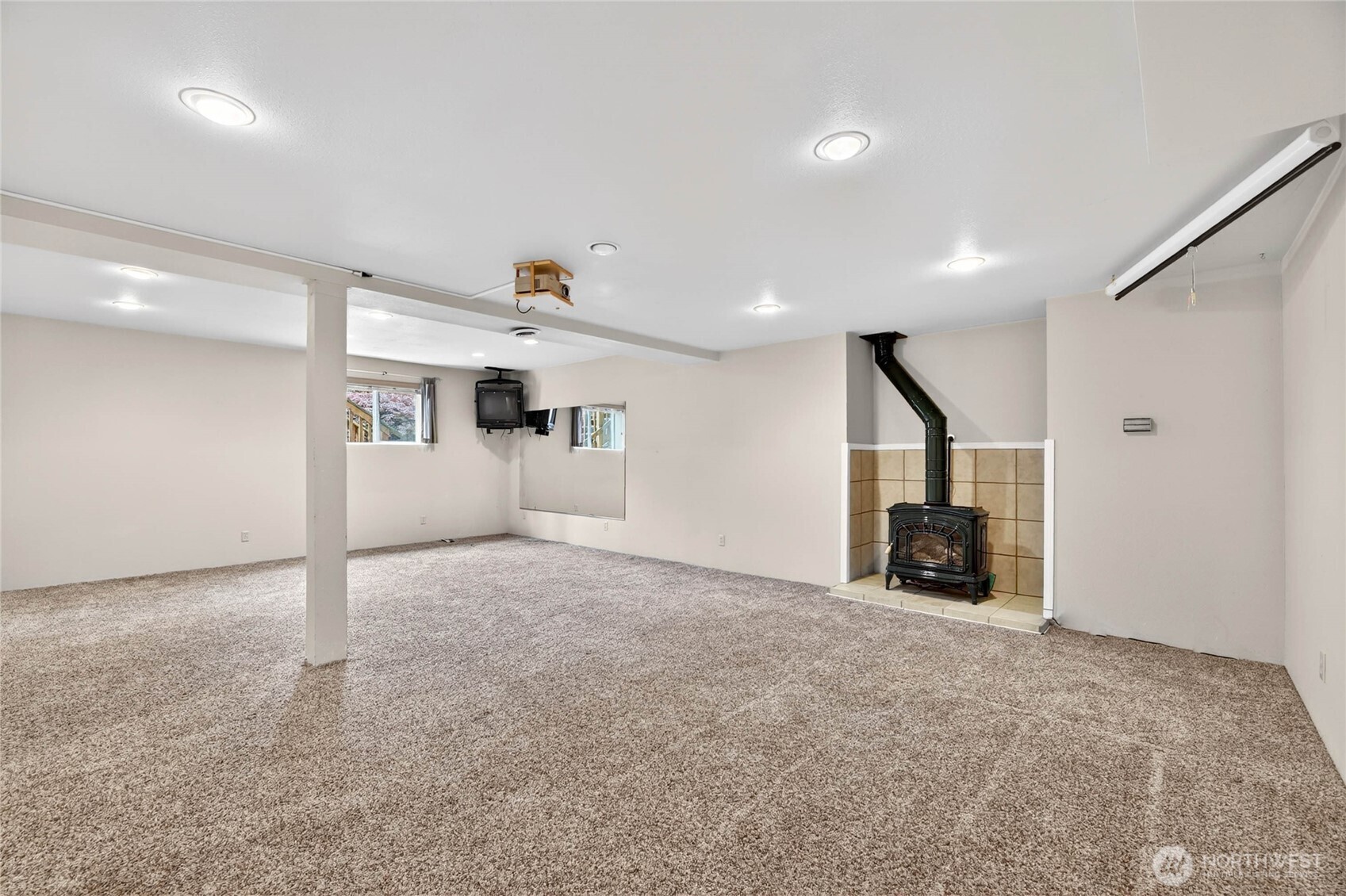 13459 SE 250th Court , Kent, WA 98042