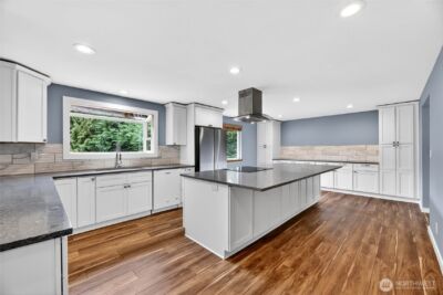 13459 SE 250th Court , Kent, WA 98042 - Photo 4